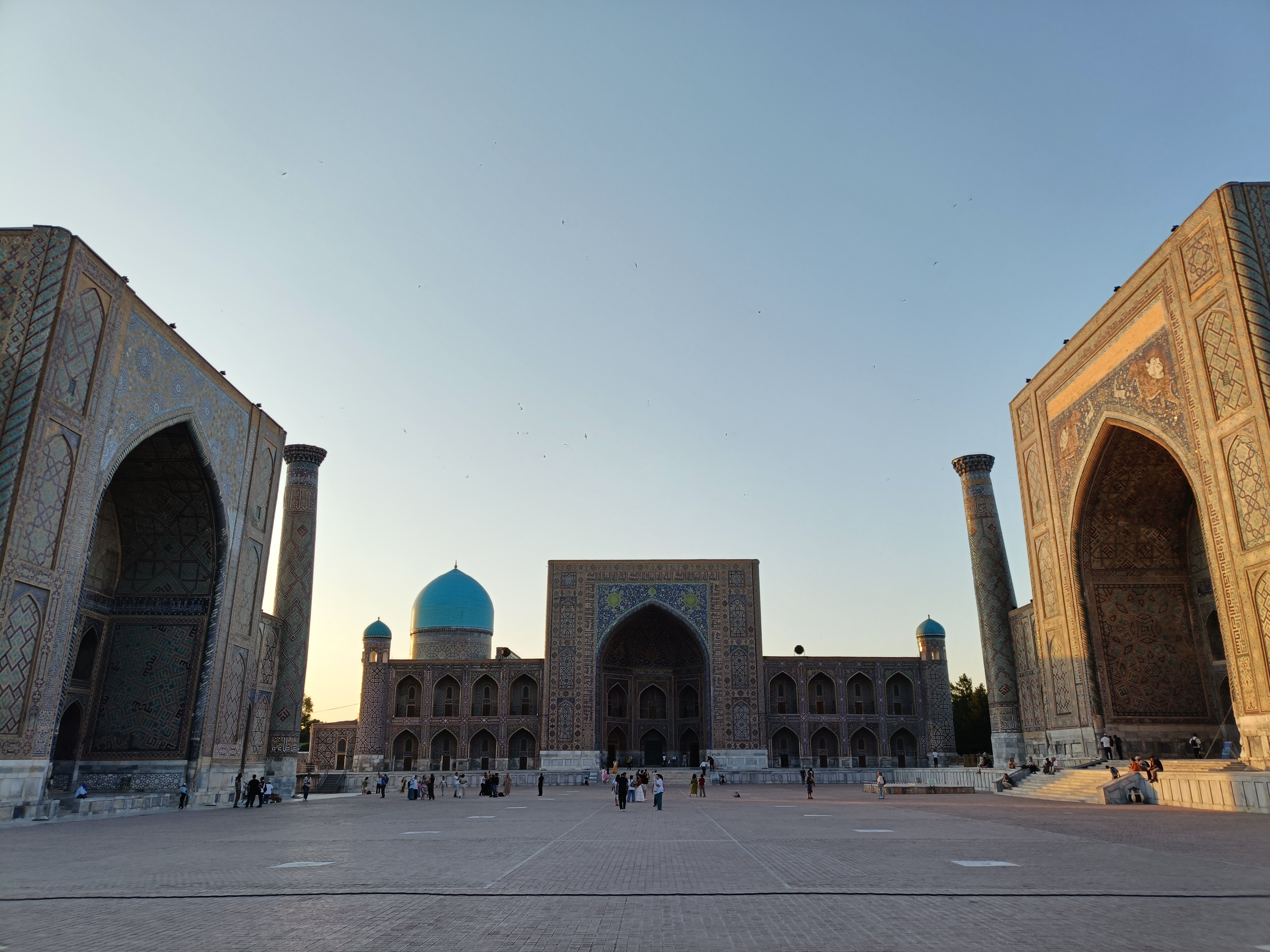 サマルカンド レギスタン広場